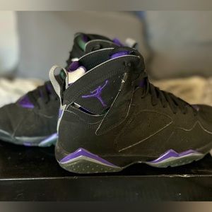 Air Jordan 7 Retro. wore 3 times. Have been cleaned and comes with the box